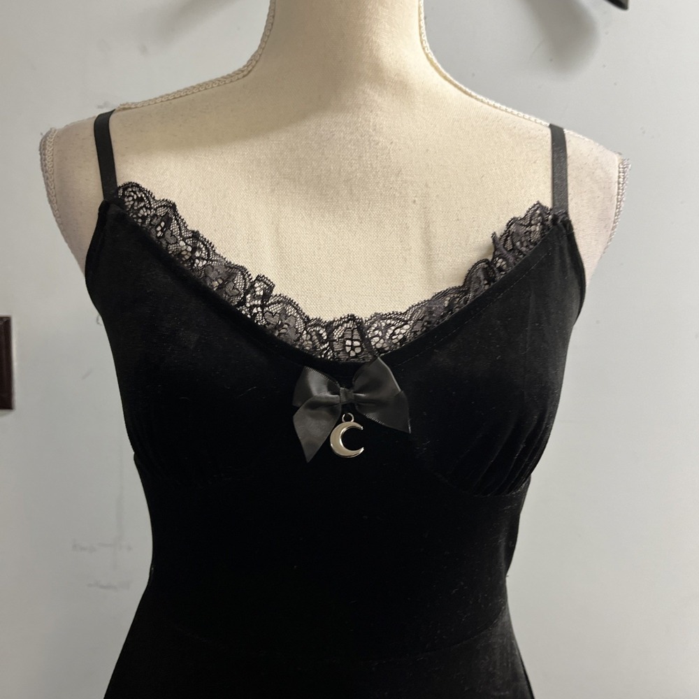 Black Velvet Dress Babydoll Lace Trim Mini Size M Celestial‎ Witchy Whimsigoth - Picture 4 of 11